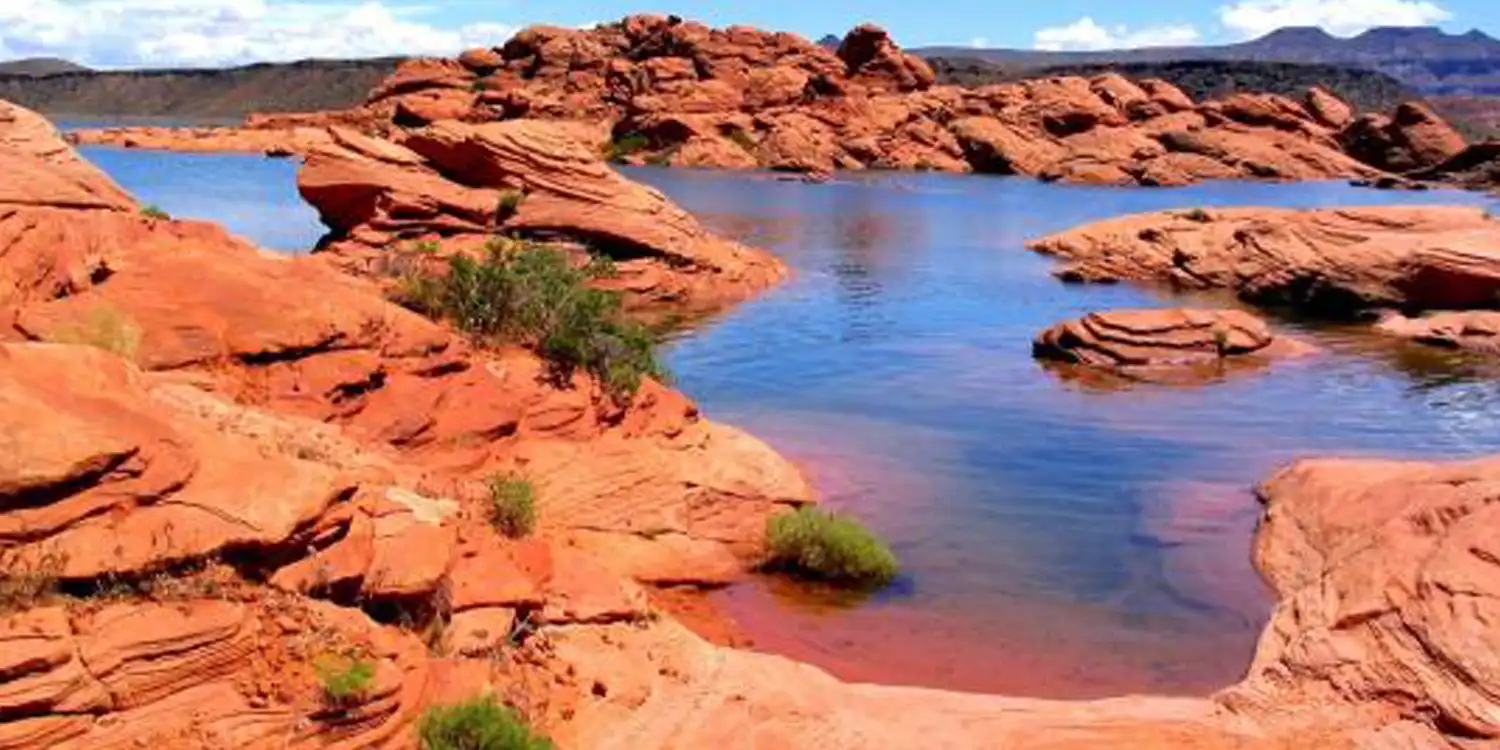 Sand Hollow State Park